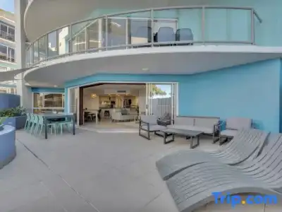 Rolling Surf Resort - 224