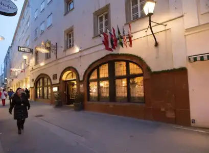 AltstadtStadtkrug - 40