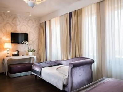 Carnival Palace - Venice Collection - 11