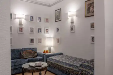 Rivoli Boutique - 48