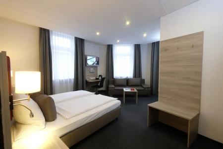 TOP Hohenstaufen - 32