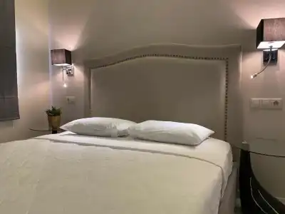 24K Athena Suites - 30
