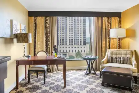 Omni Houston - 59
