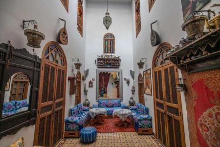 Riad Vega - 16