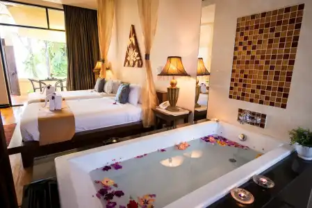 Koh Chang Cliff Beach Resort - 4