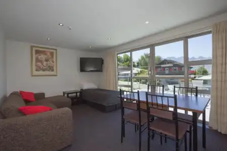 Autoline Queenstown Motel - 84