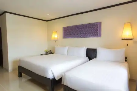 Essential Pattaya - 2