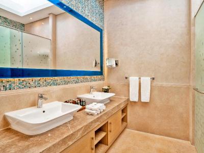 Rixos Premium Magawish Suites and Villas - 60