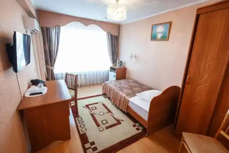 Zeya - 10