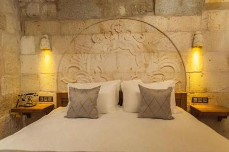 Solo Cave Suites - 186