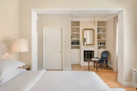 Noble Suites - 111
