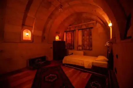 Vineyard Cave - 103