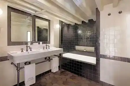 Pavillon de la Reine & Spa, Place des Vosges - 220