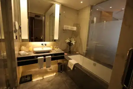 VIP - 40