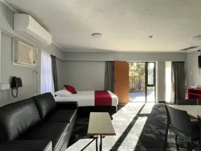 Beetham Park Motel - 38