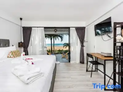 Thai Kamala Beach Front - 28