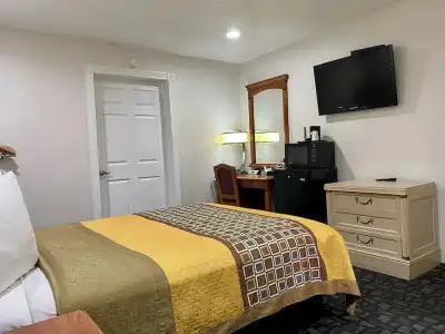 Geary Parkway Motel At Mine Hospitality - 1