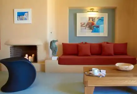 Voreina Gallery Suites - 34