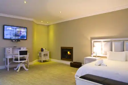 Atlantic Villa Boutique Guesthouse - 4