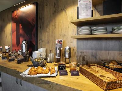 ibis Heidelberg Hauptbahnhof - 8