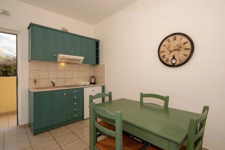 Elpis Studios & Apartments - 18