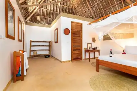 Zanzibar Sunrise at Bandas - 22