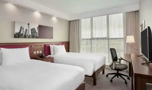 Hampton by Hilton Bristol City Centre - 1