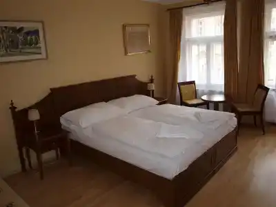 King George - 5