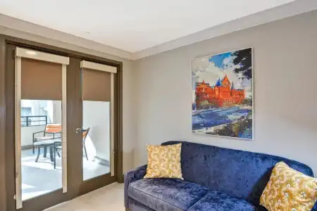 The Cincinnatian Curio Collection by Hilton - 69