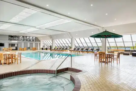 The Westin Harbour Castle, Toronto - 12