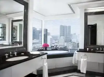 The Peninsula - 71