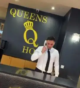 Queens Leriotis - 21