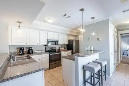 823 Harbour Point - 35