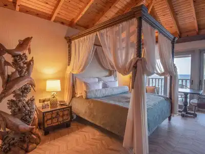 Les Ambassadeurs Marina & Casino - 85