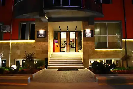 Apart West - 1
