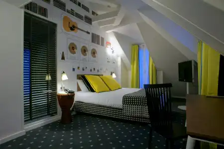 Hôtel du Triangle d'Or - 23