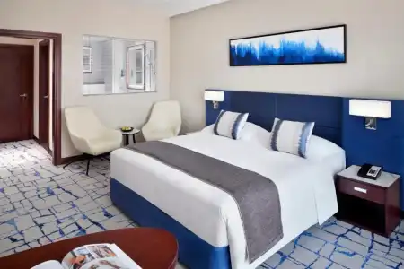 Mövenpick & Apartments Bur Dubai - 31