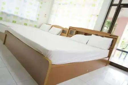 Chaiwat Resort - 1