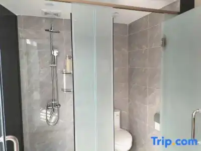 Tropic Towers Apartments - 90