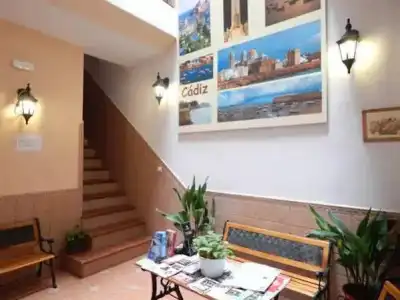 Hostal Canalejas - 12