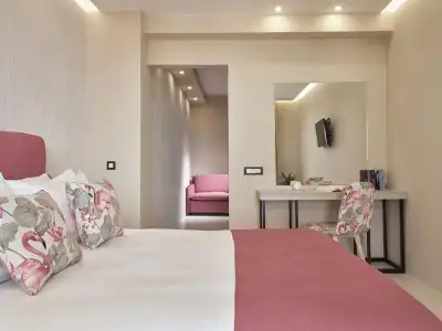 Koukounaria & Suites - 2