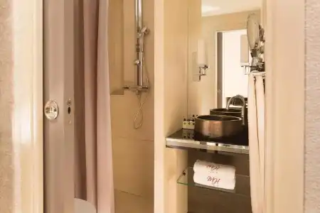 Hôtel Madison - 69
