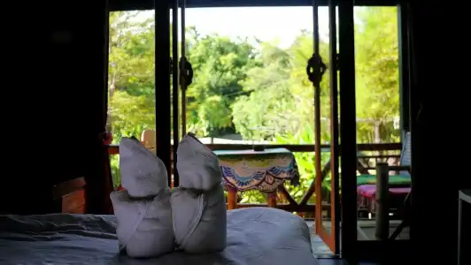 Khun Nai Tern Sai - Adults Only - 5