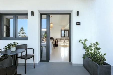 Onyx & Suites - 106