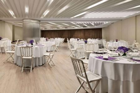Ramada by Wyndham Lisbon - 24