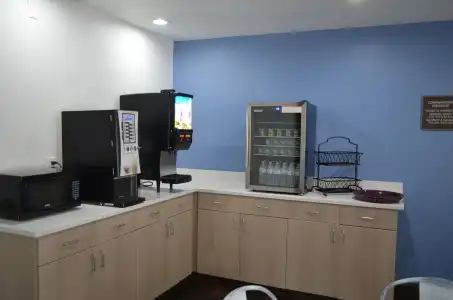 Athena Inn - 12