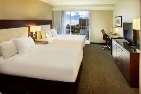 DoubleTree by Hilton Alana - Waikiki Beach - 2