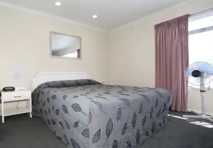 Shadzz Motel - 3