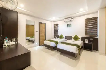 Treebo Raj Premier, Indiranagar - 2