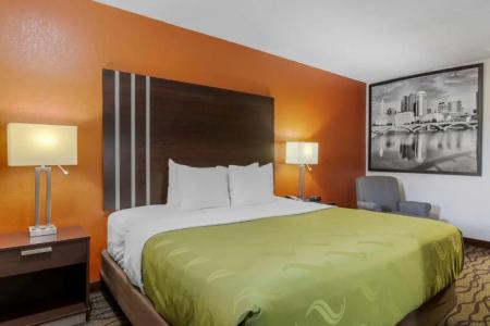 Quality Inn Columbus-East - 60